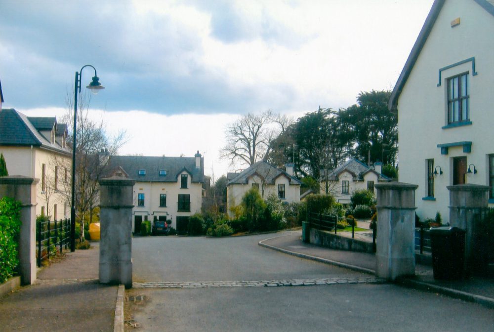 Pinetrees – New Development – 5 dwellings & 11 Apartments & 11 Townhouses
